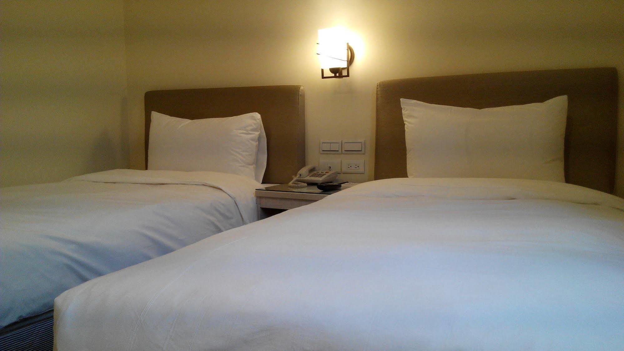Qin Hai Hotel Nantou Exterior photo